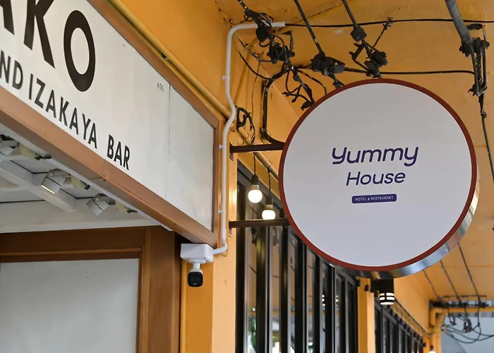 Hotel Yummy House